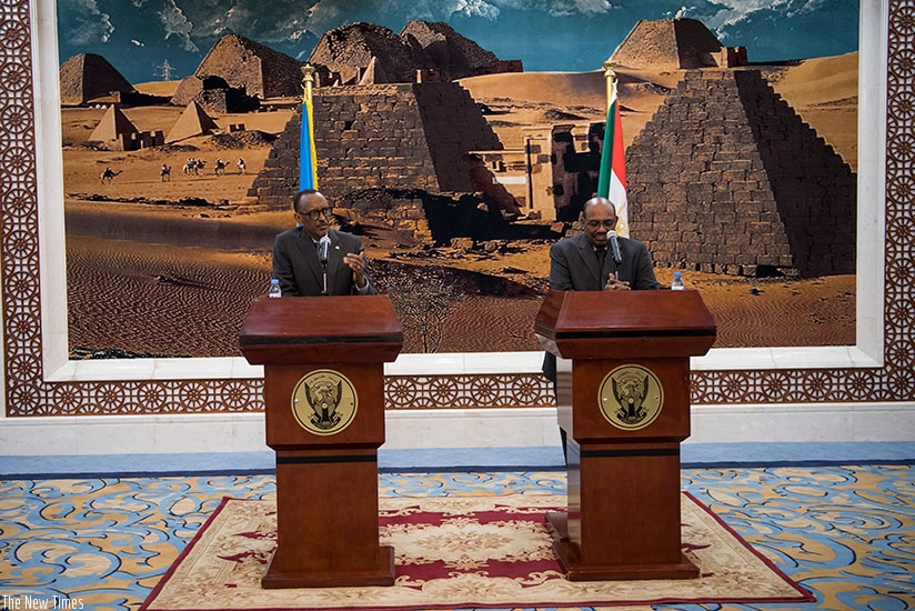 Presidents Kagame and Omar al-Bashir deliver statements to journalists in Khartoum shortly before the conclusion of the Rwandan leader's state visit to Sudan yesterday. Village Urugwiro.