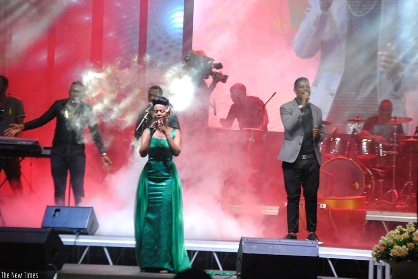 Knowless and Bruce Melodie (R) put up a good performance despite the low turn up. Courtesy.