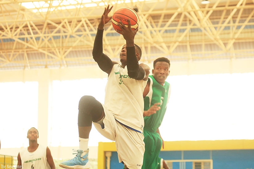 Espoir stunned Rusizi 95-52 in a league game at Amahoro Indoor Stadium court on Saturday. Sam Ngendahimana. 
