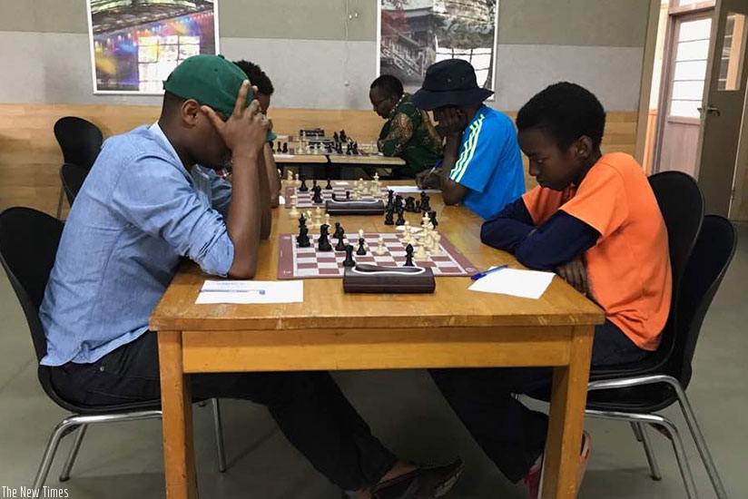 Urwintwari seen here tormenting Niyibizi before they settled for a draw in their encounter on Saturday morning. (Courtesy photos)