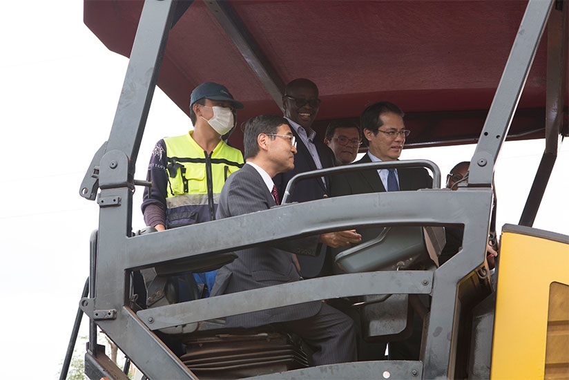 Officials during the launch of the road upgrades yesterday. Gabriel Dusabe.