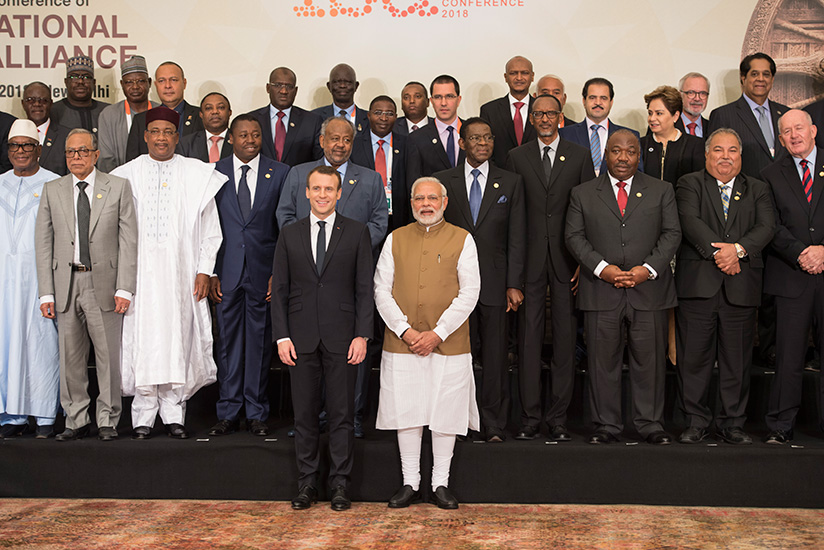 President Kagame with other Heads of State and Government at the International Solar Alliance founding conference in New Delhi, India yesterday. Village Urugwiro.