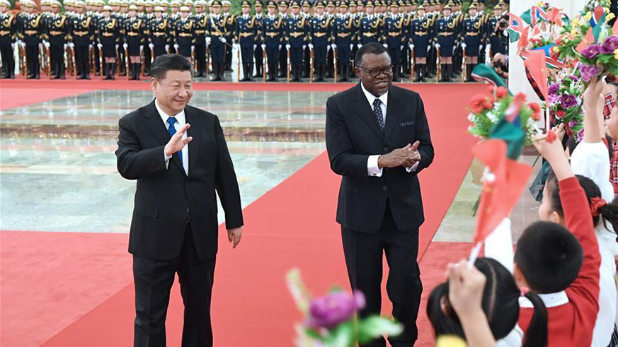 Chinese President Xi Jinping (L) holds a welcome ceremony for his Namibian counterpart Hage Geingob before their talks at the Great Hall of the People in Beijing, capital of China, March 29, 2018. (Xinhua/Rao Aimin)