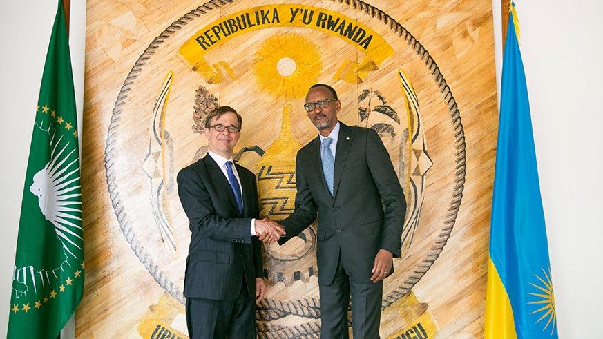President Kagame and new US Envoy Peter Vrooman after the latter presented his credentials at Village Urugwiro (Courtesy)