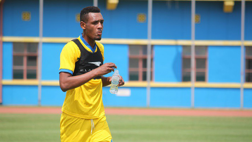Ally Niyonzima was suspended by AS Kigali after flare with Coach Eric Nshimiyimana during training. File