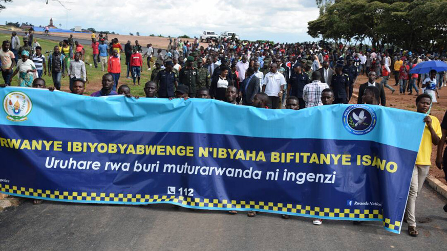  DIGP Juvenal Marizamunda addressing residents of Muhanga, yesterday