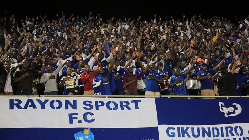 Rayon Sports fans sing the anthem of the team after the match against Mameodi in Kigali (Sam Ngendahimana)