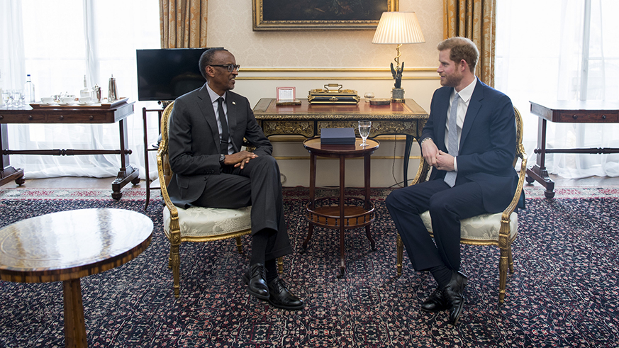President Paul Kagame met with Prince Henry of Wales, best known simply as Prince Harry, in London, United Kingdom, ahead of the opening of the Commonwealth Heads of Government Meeting (CHOGM) in the British capital, yesterday. Prince Harry has a keen interest in conservation and this year joined African Parks as their President. African Parks is a conservation Non-Governmental agency that currently manages 13 parks on the continent, including Akagera Park. Village Urugwiro.
