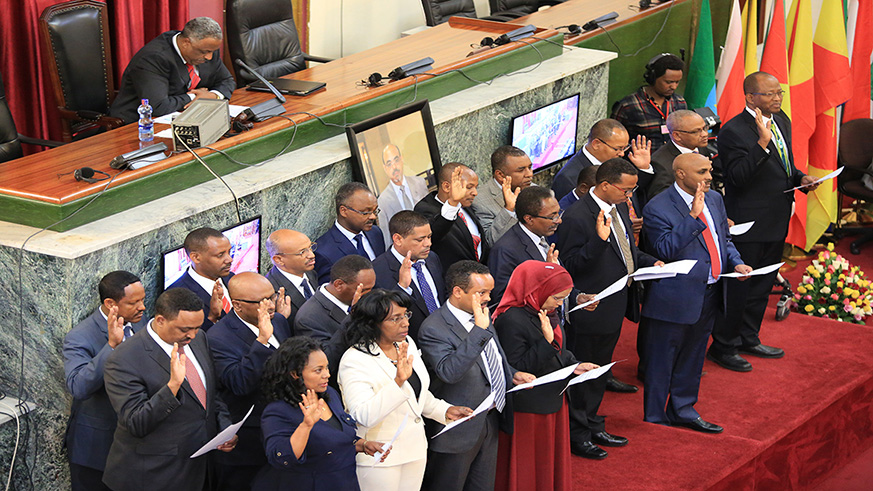 New cabinet ministers swear in at the Ethiopian parliament. (Net photo)