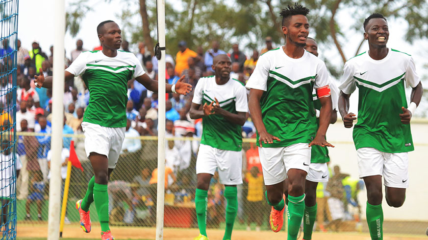 SC Kiyovu skipper Fabrice Kakure Mugheni leads his teammates as they celebrate his first goal during the 2-2 draw against Rayon Sports on Sunday. Sam Ngendahimana.