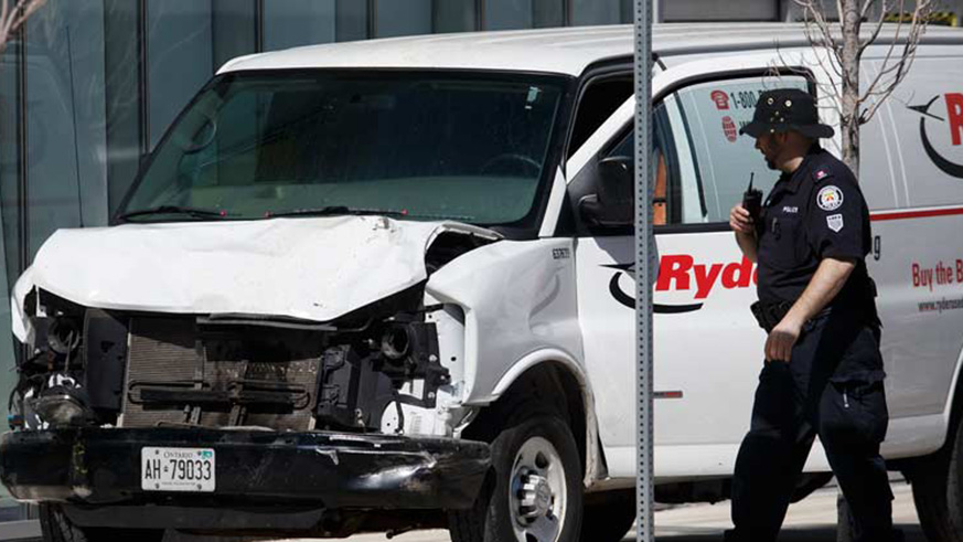 A rental van drove onto a sidewalk in Toronto killing 10 people and injuring 15. (Net photo)