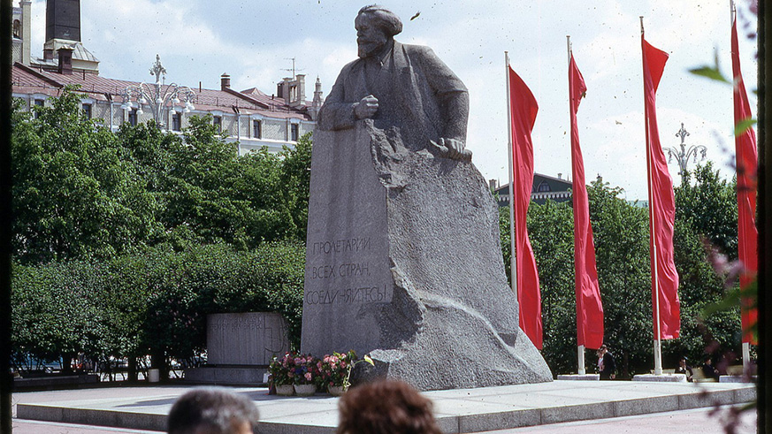 A Karl Marx statue in Moscow. (Net photo)