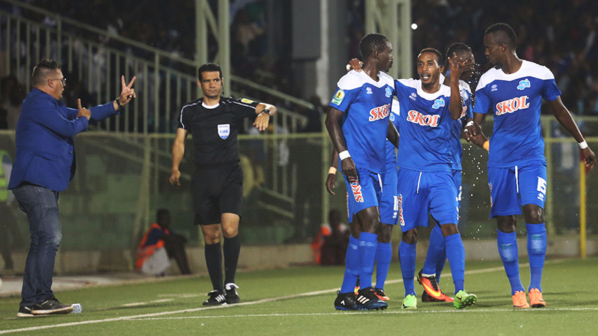 Rayon Sports head coach Ivan Minnaert gives instructions to his players during 1-1 draw against Gor Mahia at Kigali Stadium (Sam Ngendahimana)