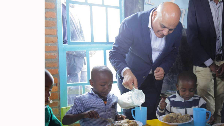 Yasser El-Gammal, the World Bank Country Manager, contributed at feeding kids while launching multi-sectorial stunting prevention and reduction Programme in Nyabihu. 