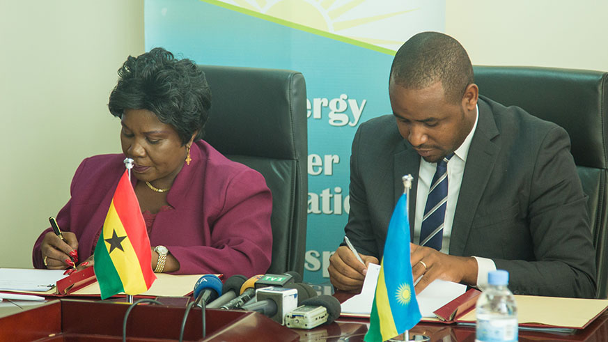 Ghanau2019s Minister for Aviation Cecilia Abena Dapaah and Jean de Dieu Uwihanganye, Rwandau2019s Minister of State in charge of Transport, sign the Bilateral Air Service Agreement (BASA) in Kigali yesterday. Nadege Imbabazi.