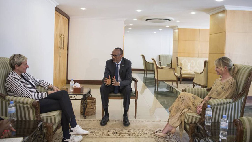 President Kagame today received Ellen DeGeneres (left) and her partner Portia de Rossi at Village Urugwiro. (Courtesy)