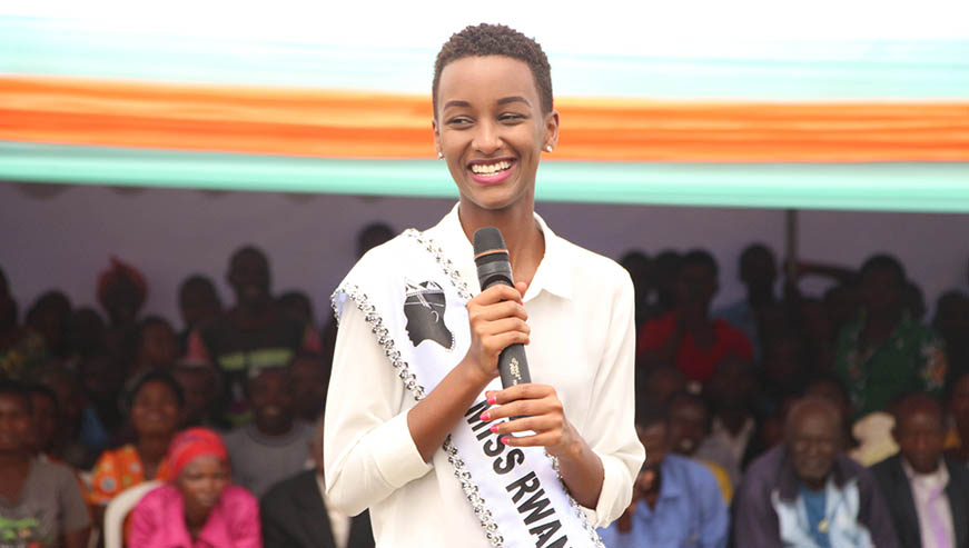 Miss Rwanda, Liliane Iradukunda called on the young girls to understand that their reproductive health has the power to determine their future. 
