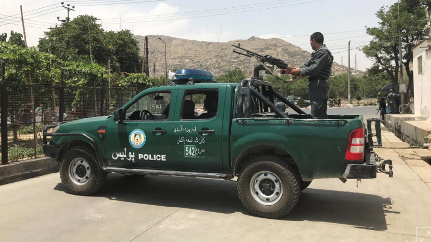An Afghan police officer keeps watch at the site of a blast in Kabul, Afghanistan June 4, 2018. / Internet photo