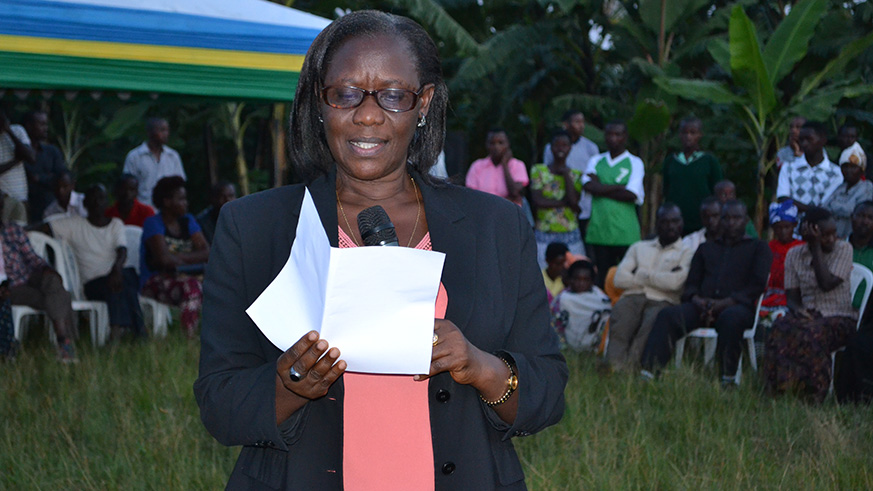 The Minister of State in Ministry of Local Government (MINALOC) in charge of social affairs, Dr Alvera Mukabaramba, speaking to Kayonza residents in Cyinzovu cell, Kabarondo sector