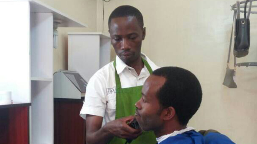 A client does pedicure at the salon. 