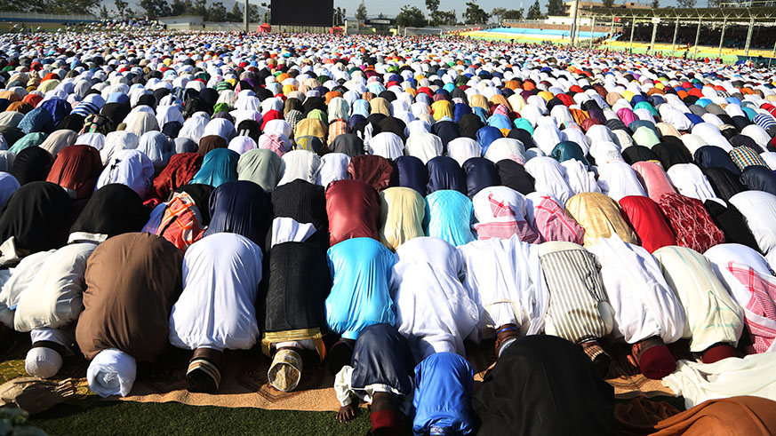 Members of Muslim community pray at Kigali Stadium (Sam Ngendahimana)