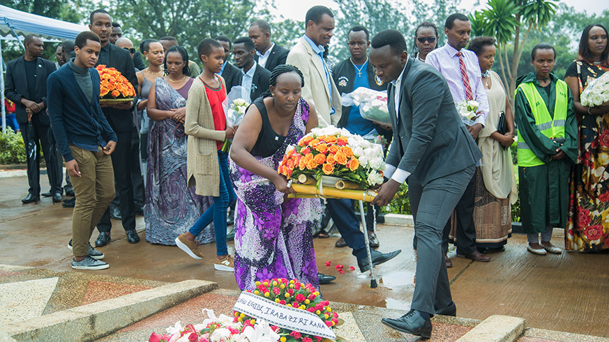 Families and friends lay wreaths on the tombs of Genocide victims at Rebero during an event to conclude the official mourning week for the 1994 Genocide against the Tutsi. File.