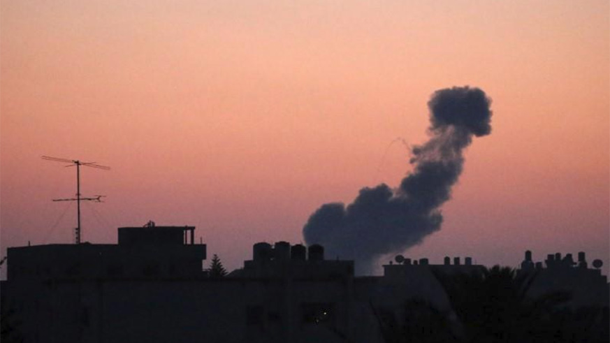 Smoke rises following an Israeli air strike in the central Gaza Strip. / Internet photo
