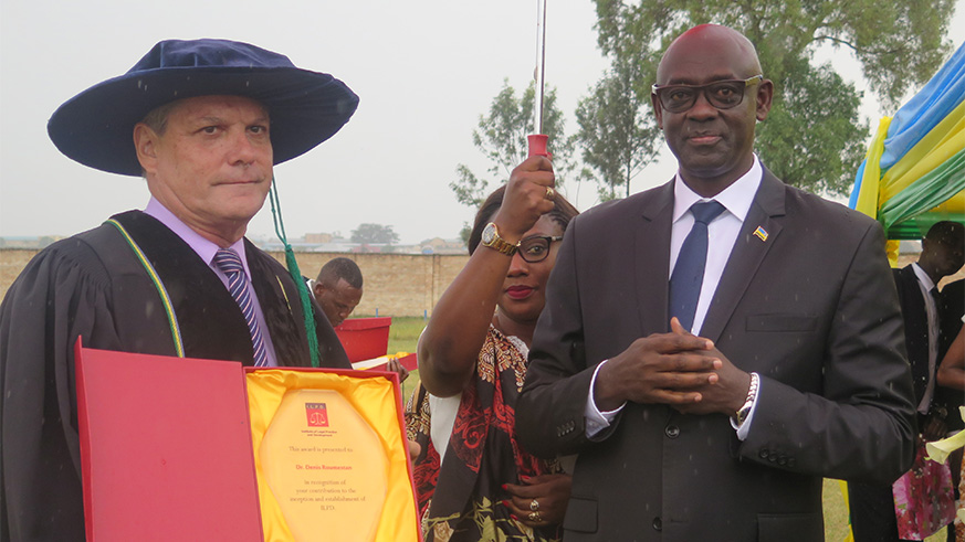 Different University staffs, including the former rectors, were recongised for their efforts in the University's academic progress -Eddie Nsabimana