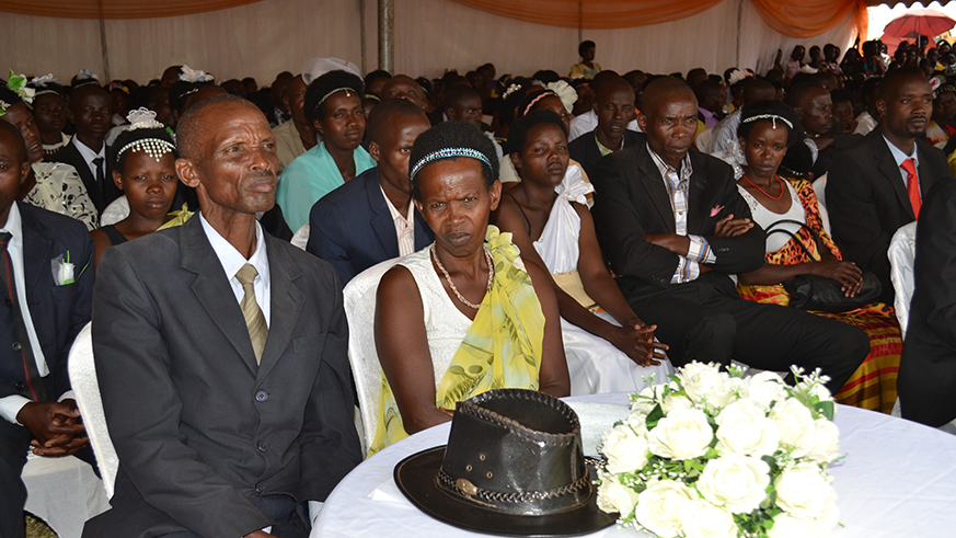 Around 6,000 couples in Eastern province tied the knot during the family month that was concluded in Kirehe, with 188 more saying 'until death do us part' vow this Tuesday.
