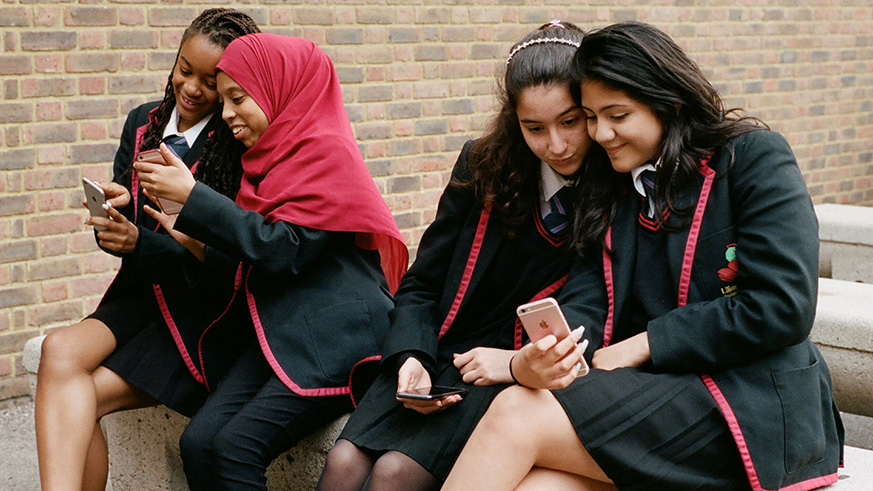 Digital lives are ruining many teenagersu2019 lives. Net photo.