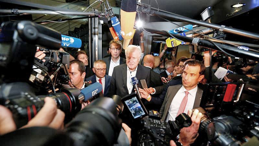 Horst Seehofer had threatened early on Monday morning to step down. Net photo