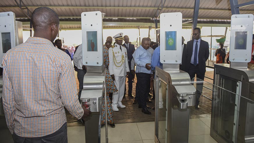 President Nyusi on the Rwandan side of the La Corniche one-stop border post on Friday. Courtesy.