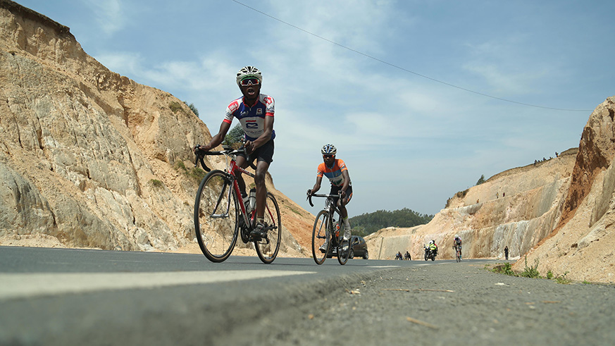 Manizabayo's attack to leave the peloton behind , the youngest rider in the camp did well during the race