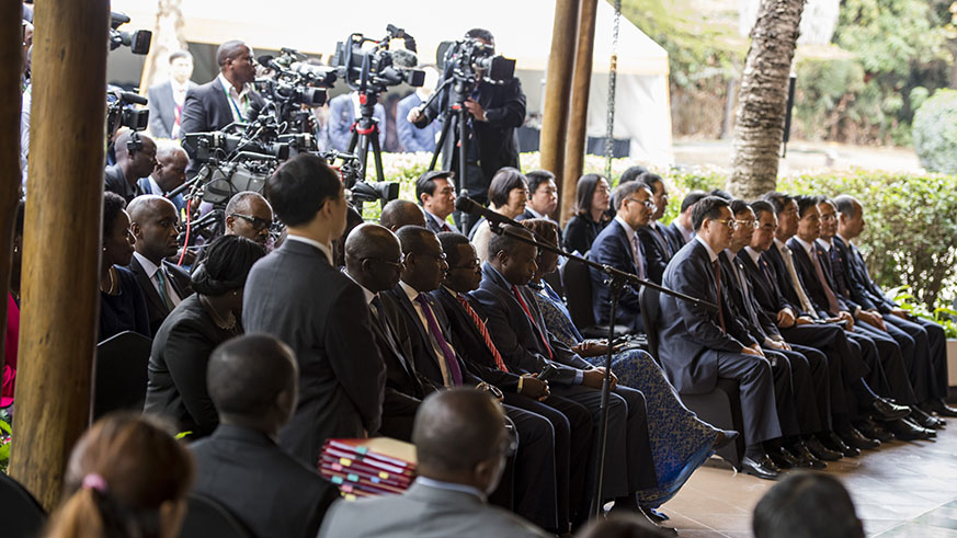 Officials and journalists from the two countries during a joint briefing by Presidents Kagame and Xi at Village Urugwiro in Kigali yesterday. Village Urugwiro.