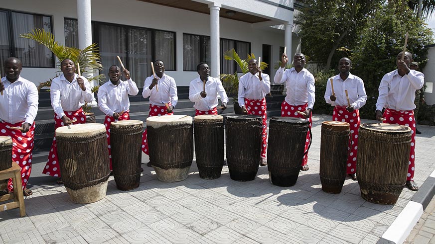 Rwandan drummers entertain the visiting Chinese First Couple and their delegation at Village Urugwiro on Monday. Village Urugwiro.