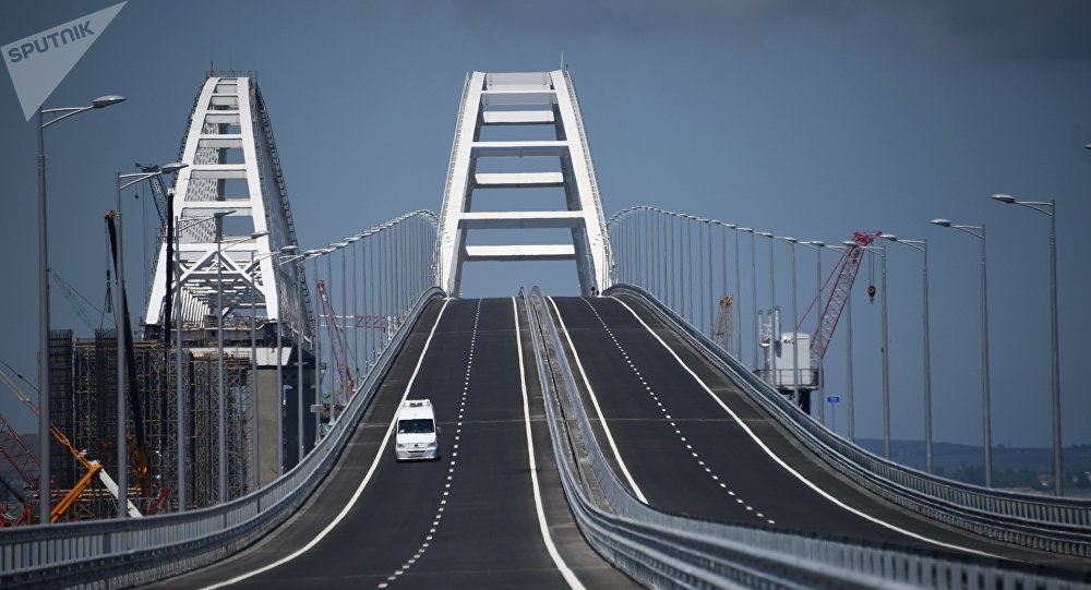 Crimean bridge opens for automobile transport. / Sputnik