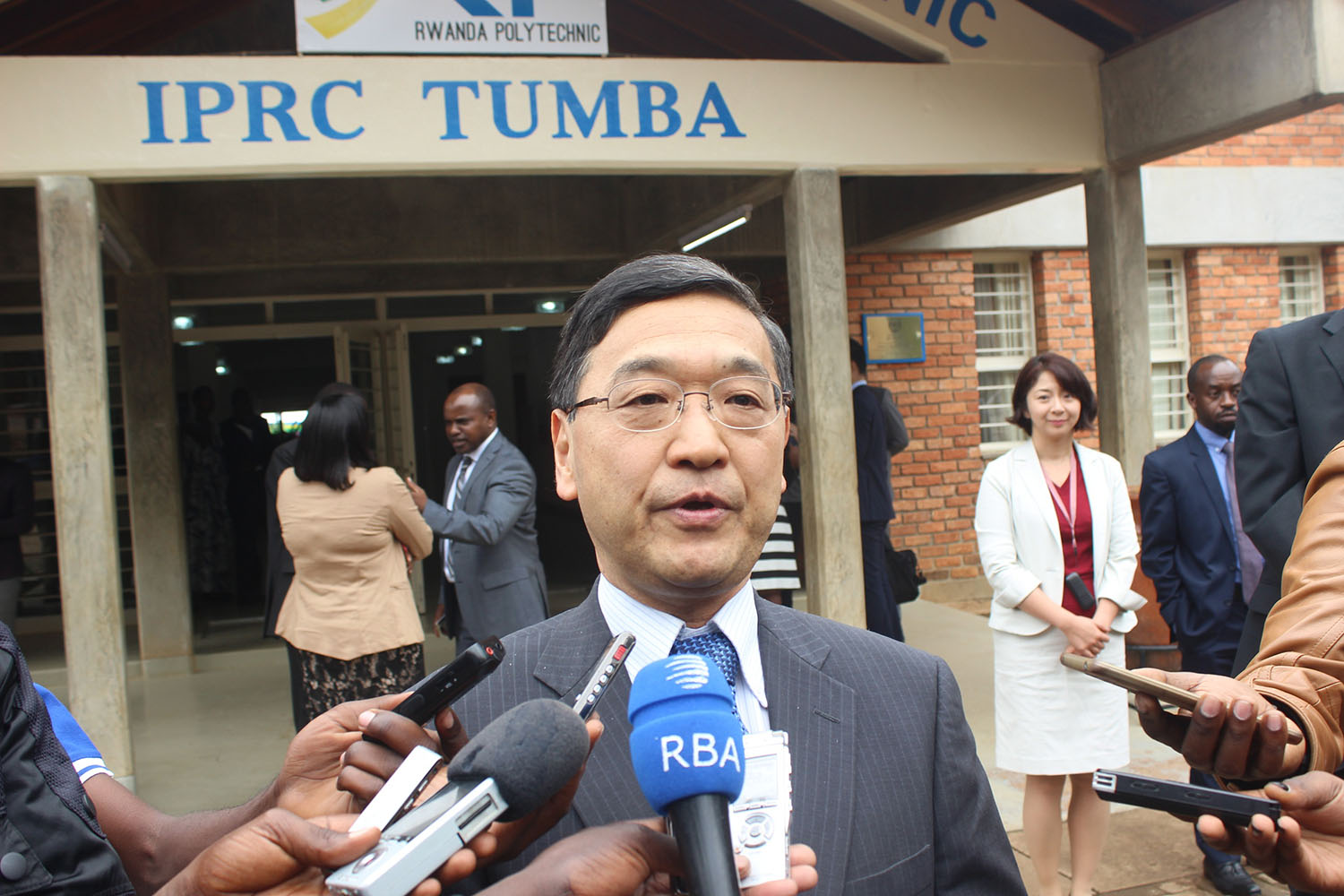 The ambassador of Japan to Rwanda, Takayuki Miyashita adressing the media.