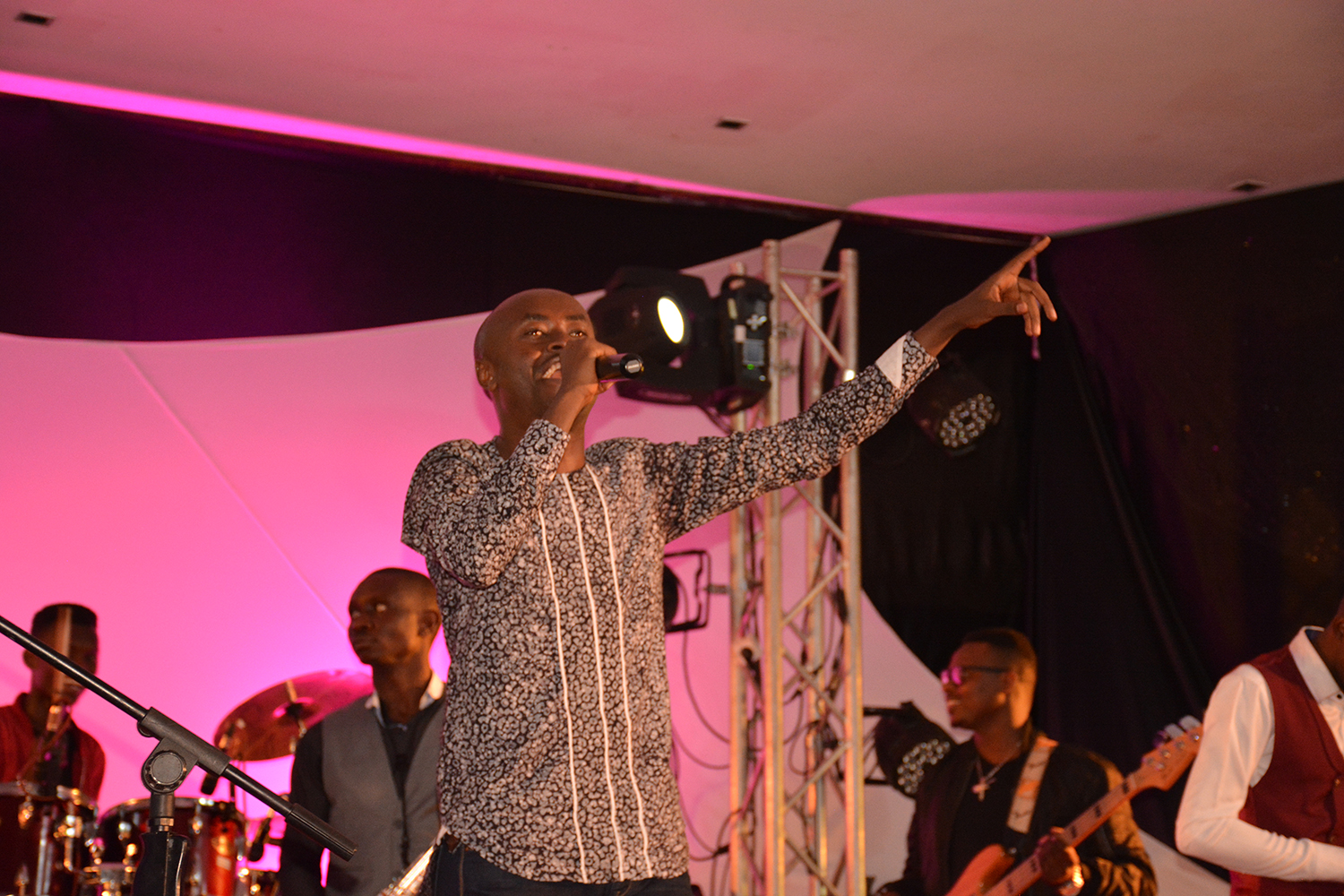 Patient Bizimana on stage.