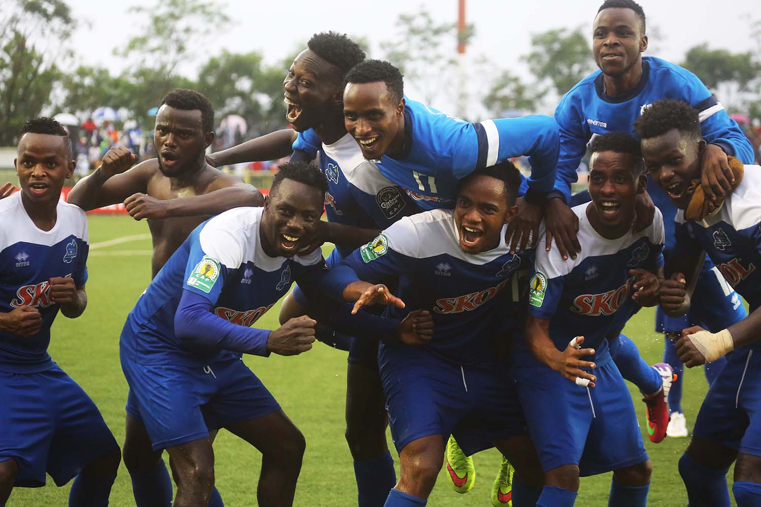 Rayon Sports players celebrate the crucial victory over Yanga at Kigali Stadium yesterday (Sam Ngendahimana)