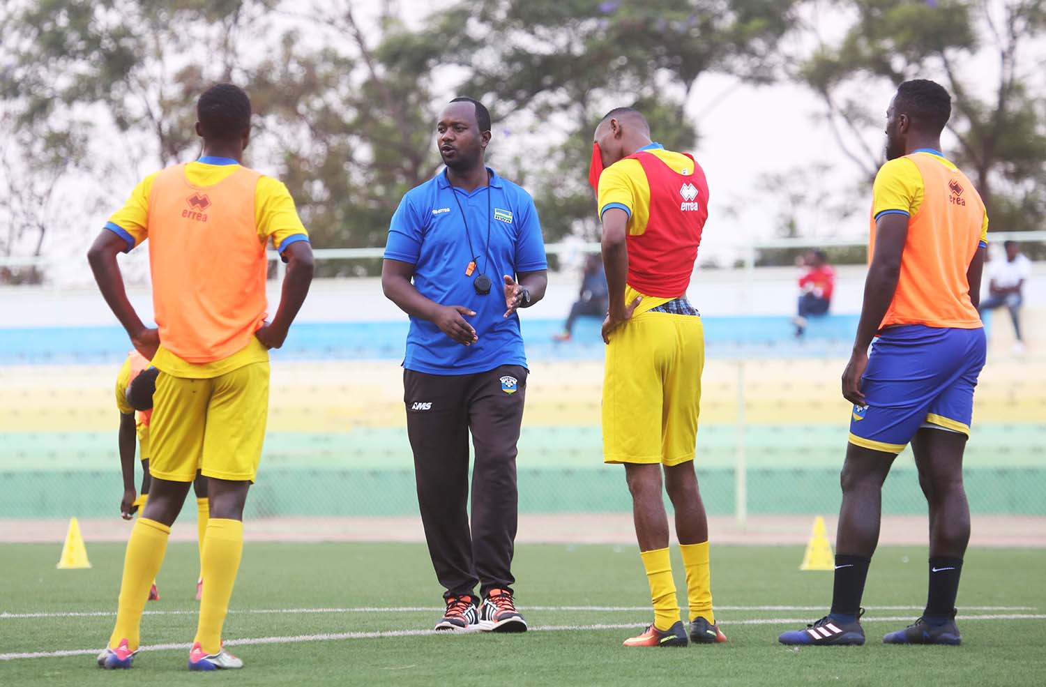 Amavubi head coach Vincent Mashami gives instructions to his players during training at Kigali Stadium. Sam Ngendahimana.