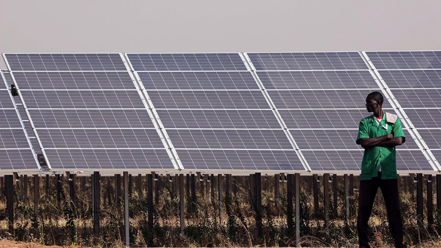 Only 450 million have access to reliable electricity in Africa. Net photo.