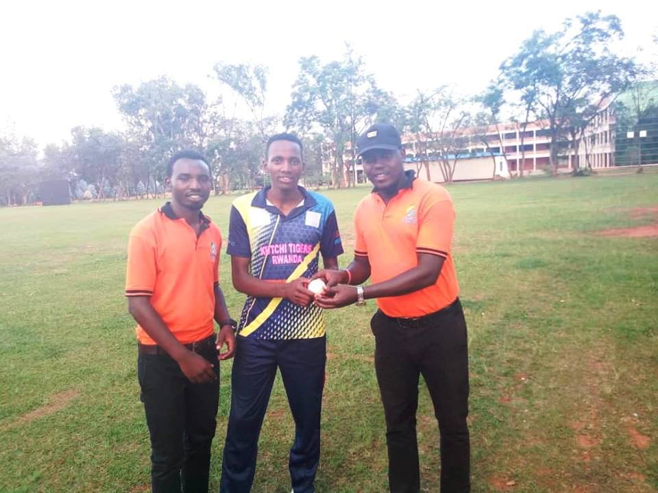 Orchidde Tuyisenge (center) was named the man of the match as Kutchi Tigers downed Sorwathe at IPRC-Kigali ground on Sunday. Courtesy