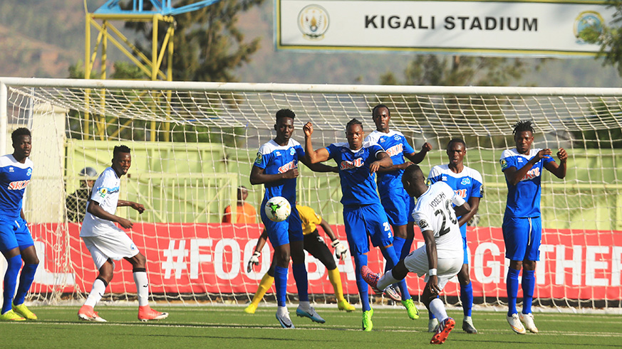 Enyimba FC forward Joseph Osadiaye takes a free kick at Kigali Stadium yesterday. Sam Ngendahimana.
