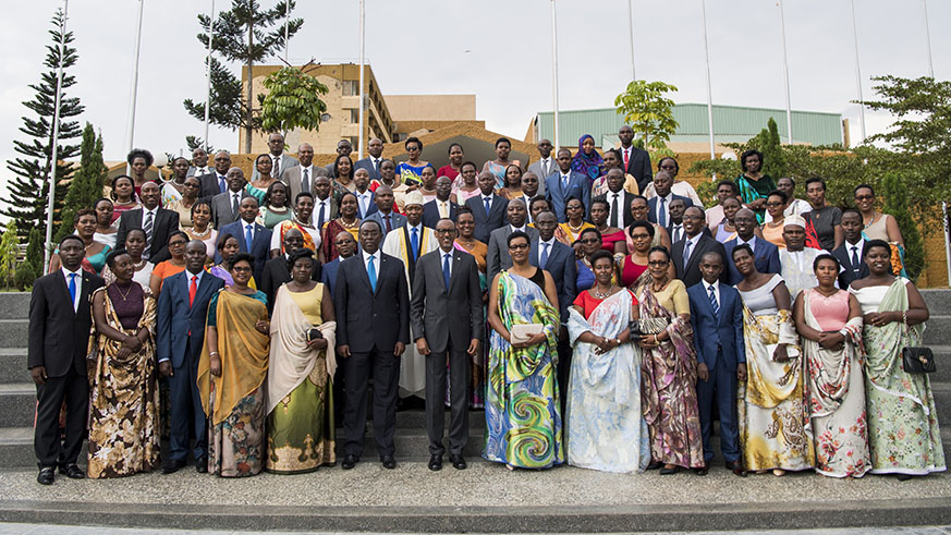President Kagame in a group photo with members of the 4th Lower House and other top leaders at Parliament yesterday. Village Urugwiro.