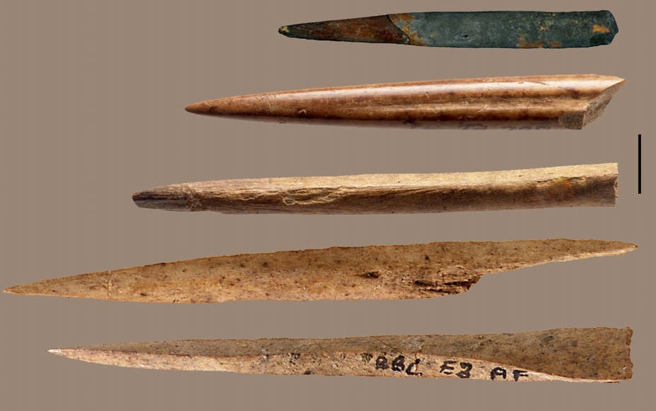 Bone artefacts from various South African Stone Age archaeological sites have been interpreted as arrowheads. Net photo.
