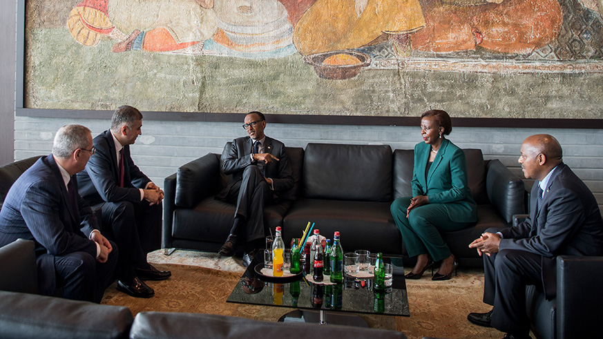 President Paul Kagame on Wednesday arrived in Armenia where he will take part in the 17 Summit of La Francophonie. (Photo: Village Urugwiro) 