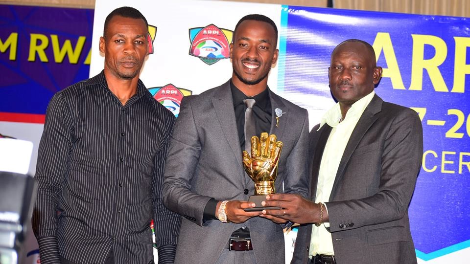 APR goalkeeper Yves Kimenyi won the golden glove as the best goalie of the year. / Courtesy