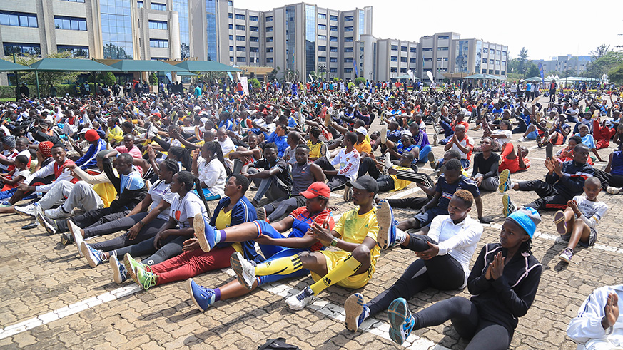 Hundreds turned up yesterday for the bi-monthly physical exercise in the City of Kigali, dubbed Car Free Day. The exercise also saw scores of participants tested for breast cancer in an event organised as part of the ongoing Breast Cancer Awareness Month. President Kagame also participated in the physical exercise.  Urugwiro Village 