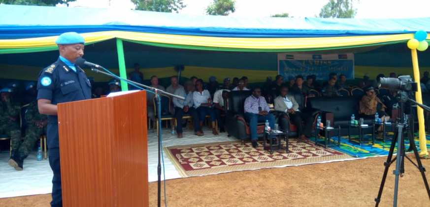 ACP Charles Butera speaking at the medal ceremony.