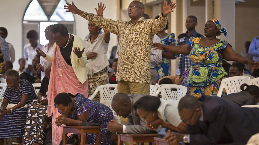 Worshipers during a church service. (Net photos)